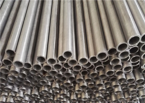 Bezszwowa stalowa rura ciągniona na zimno DIN2391 czerniona fosforanowana do systemów hydraulicznych